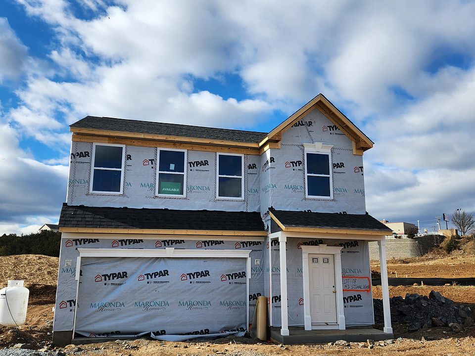 2nd image of 143 Signal Knob Cottage Dr #D
