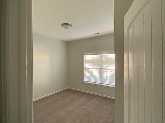 5th image of 5728 Park West Cir
