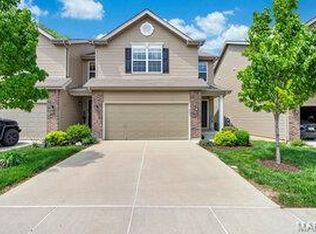 5117 Tesson Grove Dr, Saint Louis, MO 63128