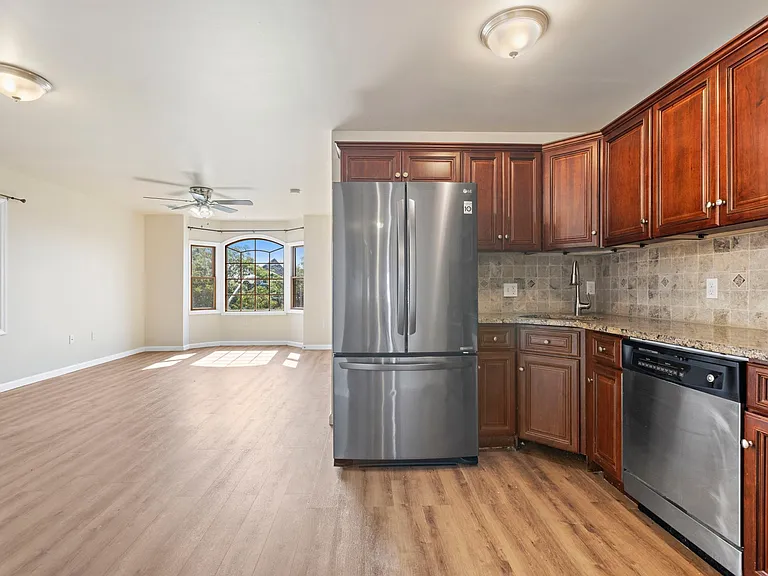 765 Ocean Ave #1 — Photo 6