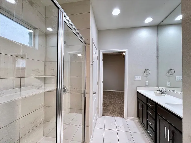 710 Coconut Grove St — Photo 22