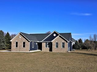 3560 Textile Rd, Saline, MI 48176