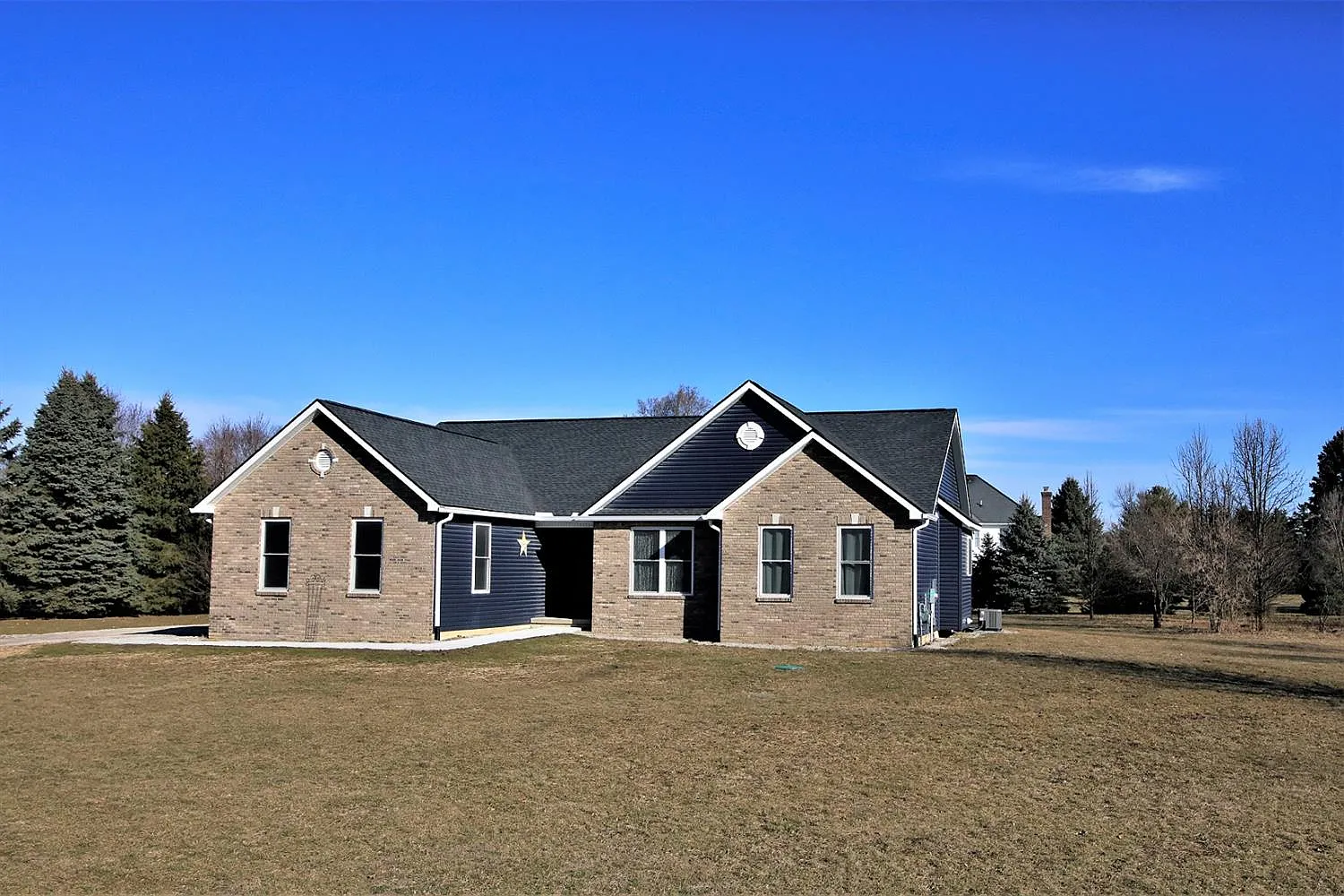 3560 Textile Rd photo 1