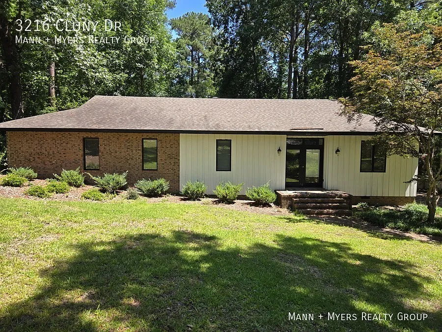 Beautifully Updated Home in McPherson | Open Floor Plan | Designer Kitchen | Minutes to Fort Bragg — Photo 3