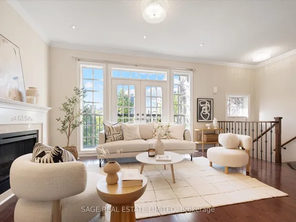 19 Roseberry Rd, Markham, ON L6G 0C3