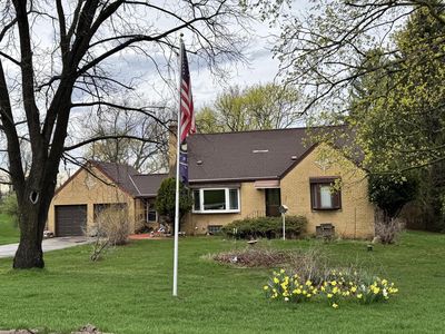 16730 Hillsdale DRIVE, Brookfield, WI, 53005