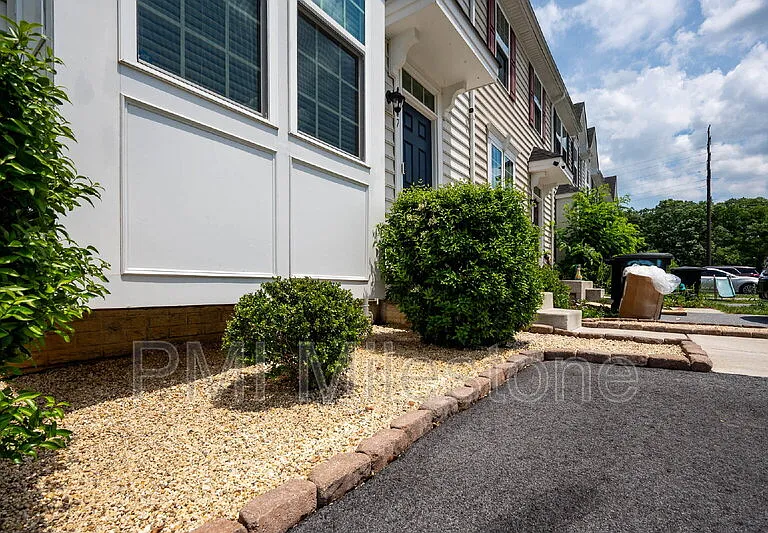 367 Ontario Dr #FALLING WATERS — Photo 65