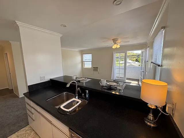2112 Ocean Park Blvd #6 — Photo 7