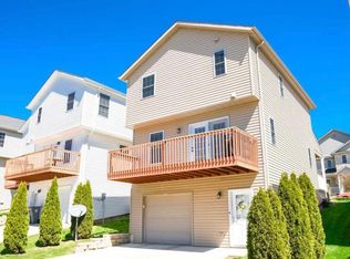 2592 S Delila Star Dr, Bloomington, IN 47403