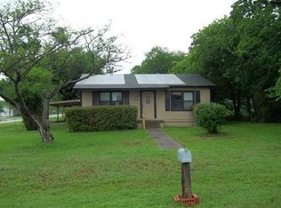 242 W Jones St, Krum, TX 76249