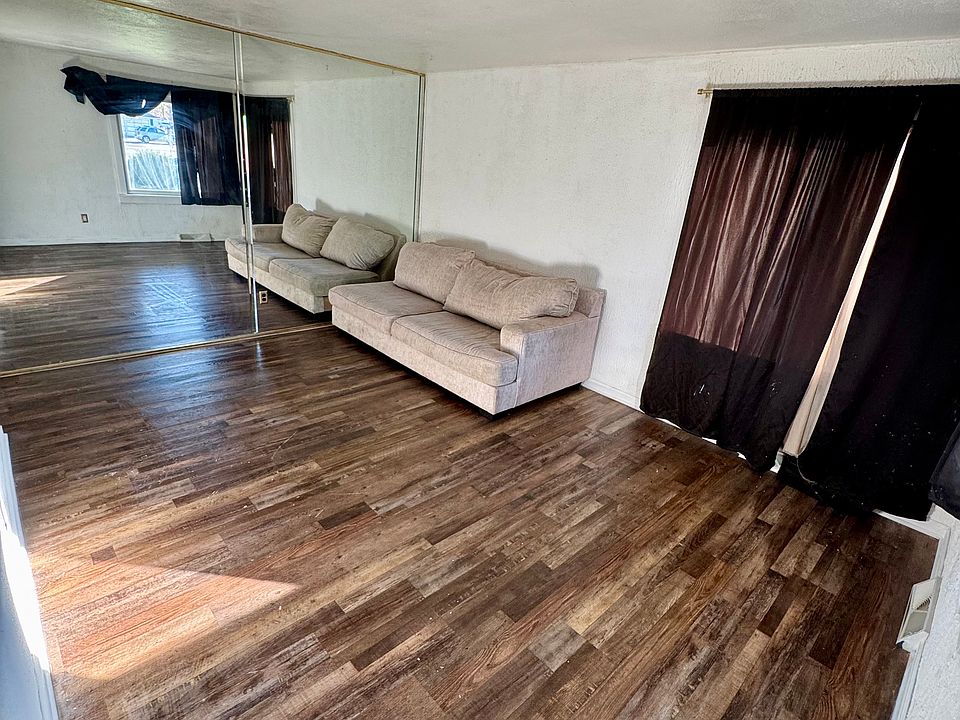 1st image of 2710 E 37th Ave
