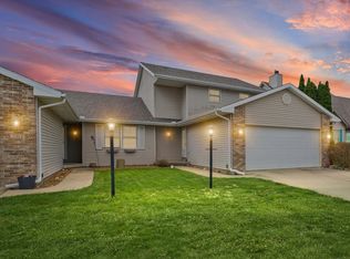 3915 Aberdeen Dr, Champaign, IL