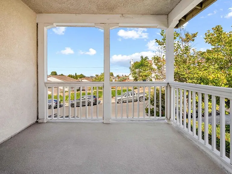 465 Avenida Antonio — Photo 18