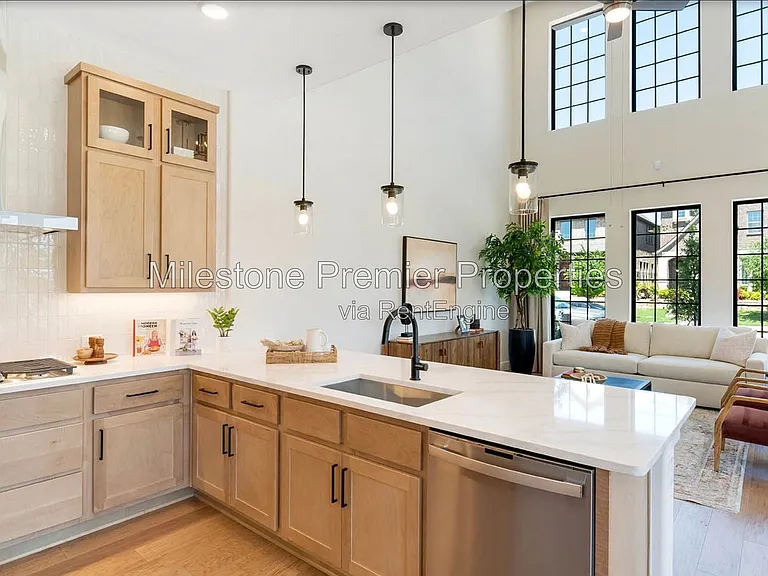 7251 Van Tuyl Pkwy — Photo 8
