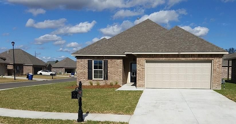 1st image of 200 Long Hill Dr