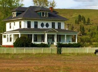 9279 S Naches Rd, Naches, WA 98937