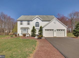 616 Nicole Dr, Southampton, PA