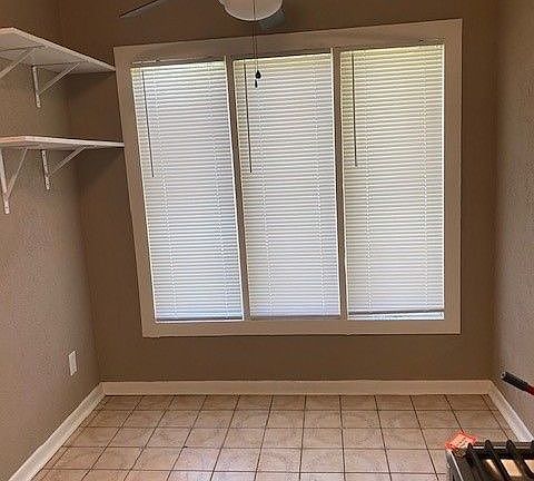 5th image of 2511 Avenue F