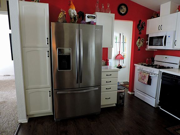 Great kitchen arrangement