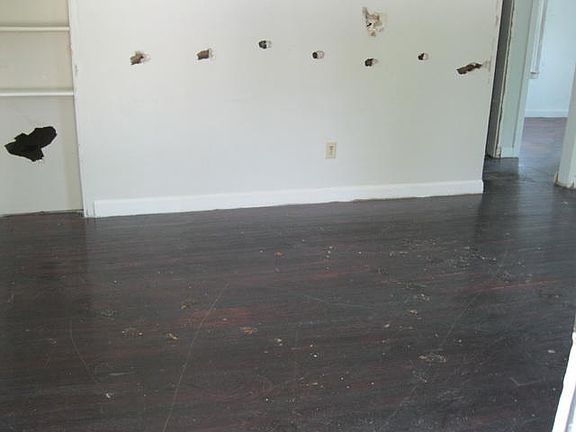 4th image of 509 Elm Ave SE