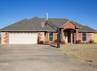 1107 Hershel Dr, Elgin, OK 73538