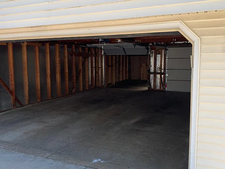 5824 N Lydell Ave — Photo 45