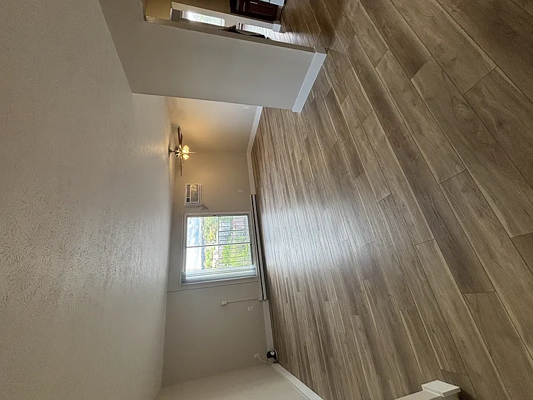 Hummingbird Pointe & The Gardens — Photo 45