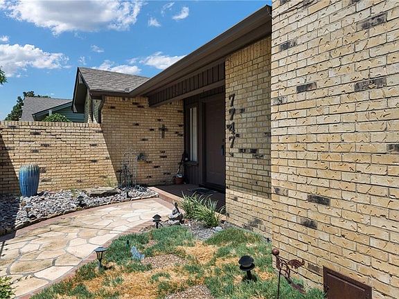 3rd image of 7747 La Bolsa Dr