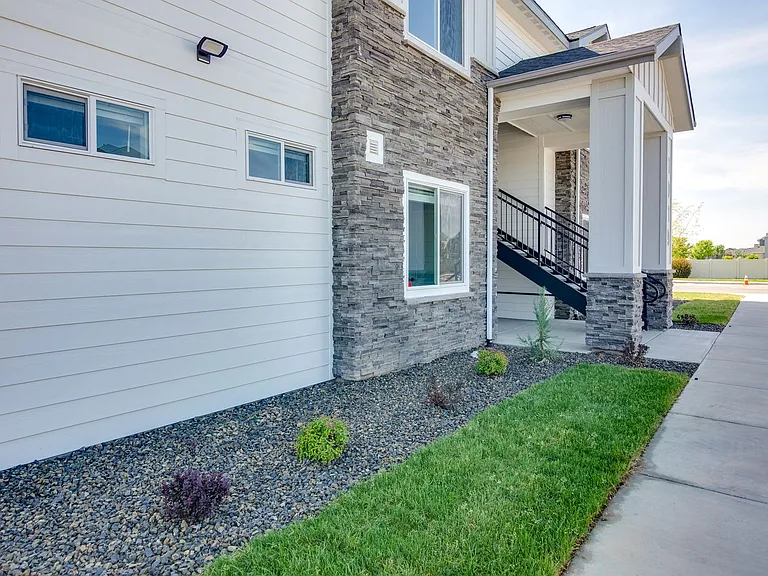 1002 Wilford Ln #201 — Photo 3