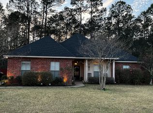 633 Piney Ridge Cir, Madisonville, LA 70447