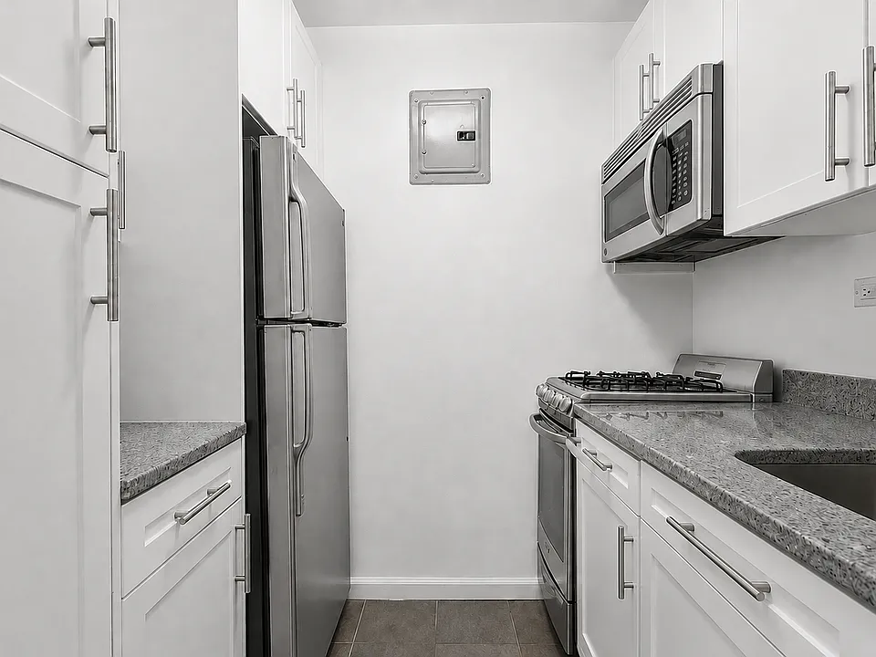 320 E 58th St #6J