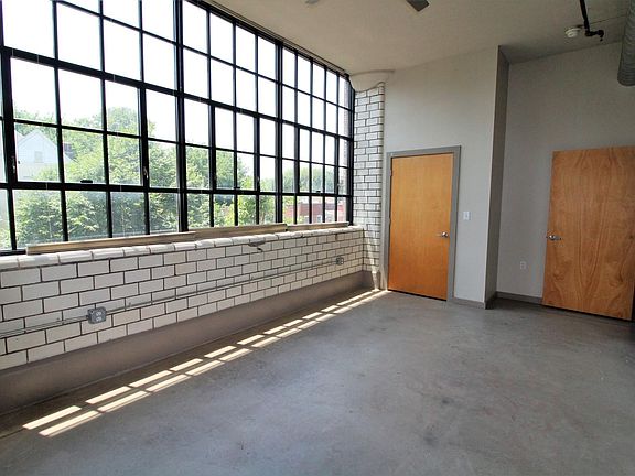 5th image of 8125 Michigan Ave