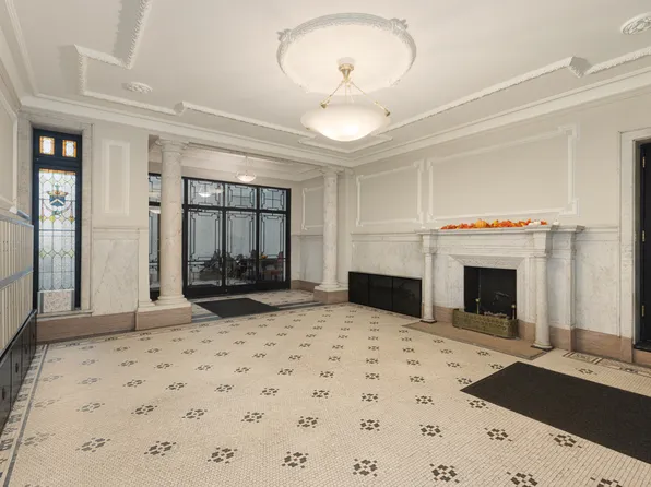 400 Riverside Drive image 9 of 21