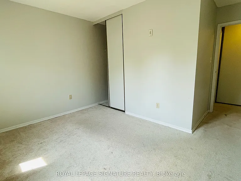 1100 Oxford St #75 — Photo 25