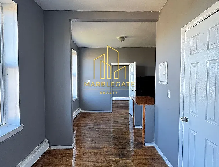 322 Park Ave #113 — Photo 2