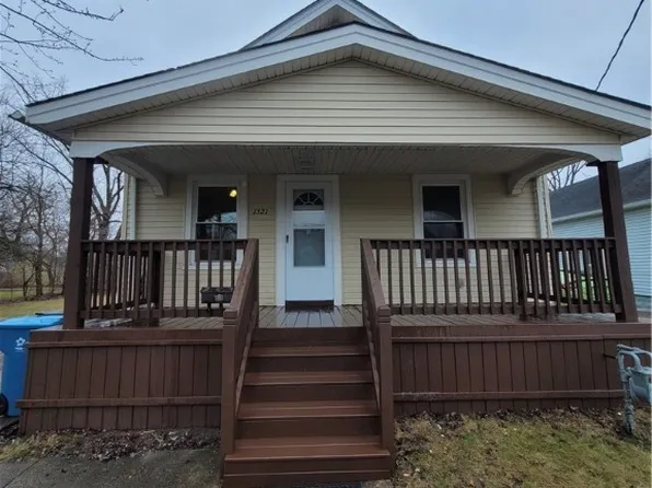 1521 New Mexico Ave, Lorain, OH 44052