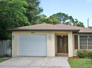 595 93rd Ave N, Naples, FL 34108