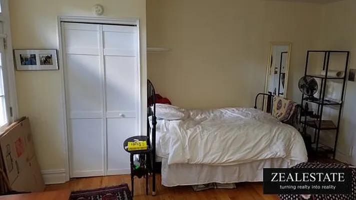 Rented by ZealEstate Group Inc | media 16