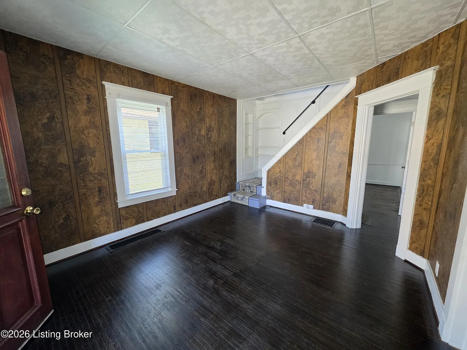 4 bed, 2.0 bath, 1200 sqft, $1,500 — Photo 2