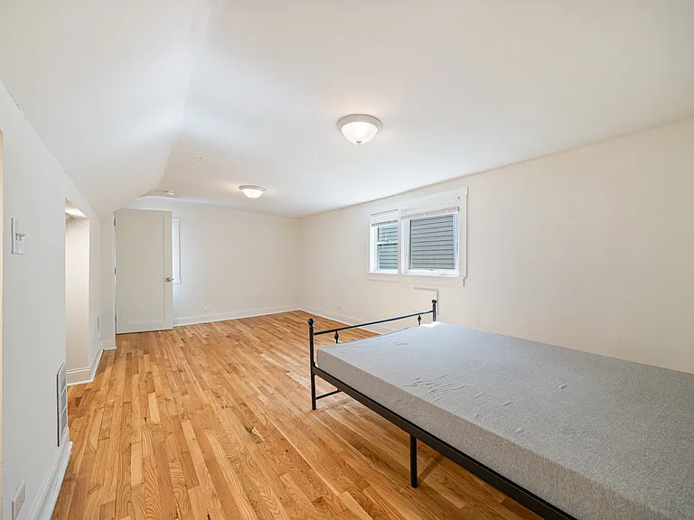 1012 Garnett Pl #2 — Photo 12