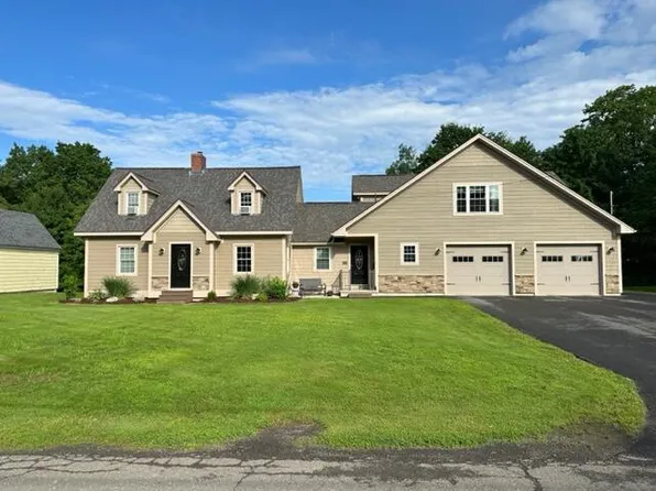 40 Bowdoin Street, Houlton, ME 04730