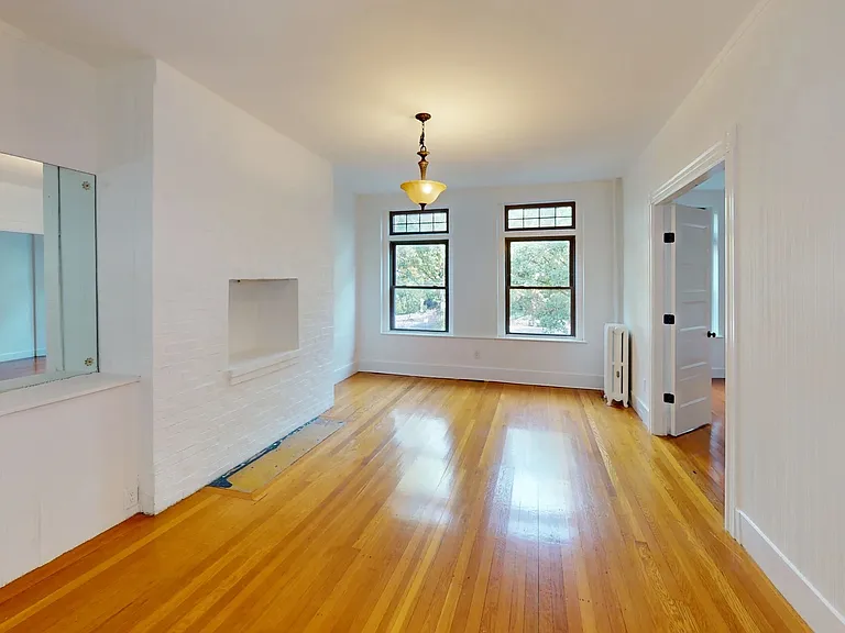 1805 Beacon St #2 — Photo 3
