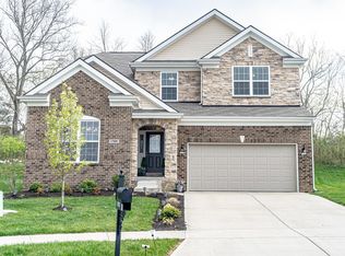 17021 Green Crest Ln, Louisville, KY