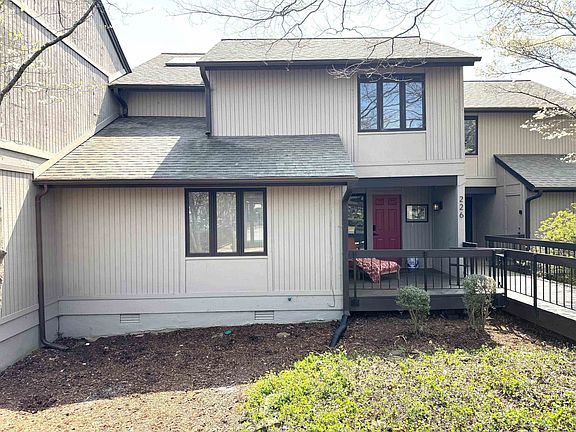 3rd image of 226 River Point Rd