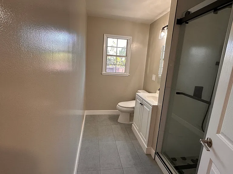230 Stevens Ave — Photo 9