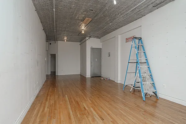 Rented by MySpaceNYC | media 23