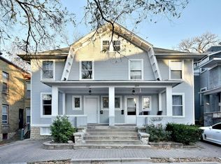 127 Tennyson Ct, Elgin, IL 60120