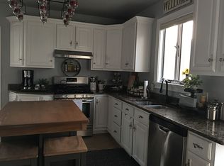 19 Ellery Rd, Newport, RI 02840