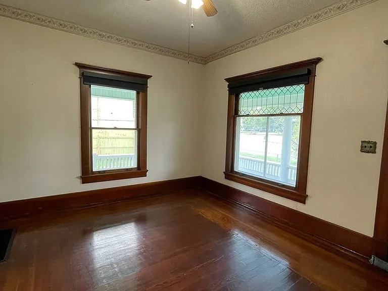 615 E 6th Ave — Photo 10