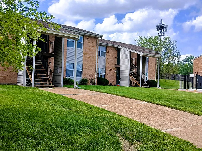 Butler Hill Apartments — Photo 30